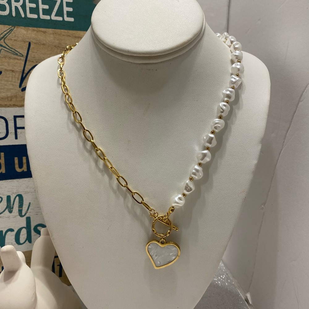 Gold and White Heart Pendant Necklace - Picture 6 of 7